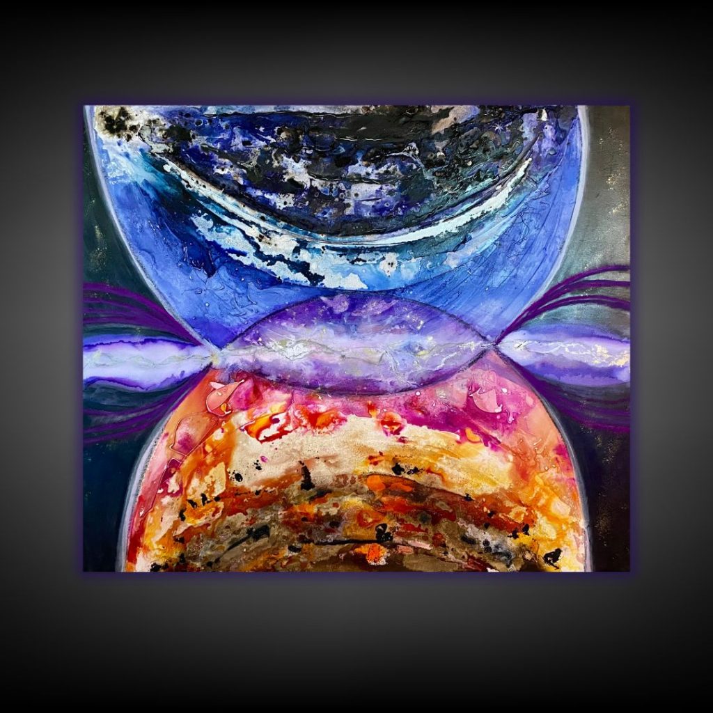 Abstraktes Gemälde Kosmische Alchemie: Sanduhr-förmiges Werk mit kühlem Blau und warmem Gold/Orange, verbunden durch eine violette, flügelartige Energie. Von LishareArt.