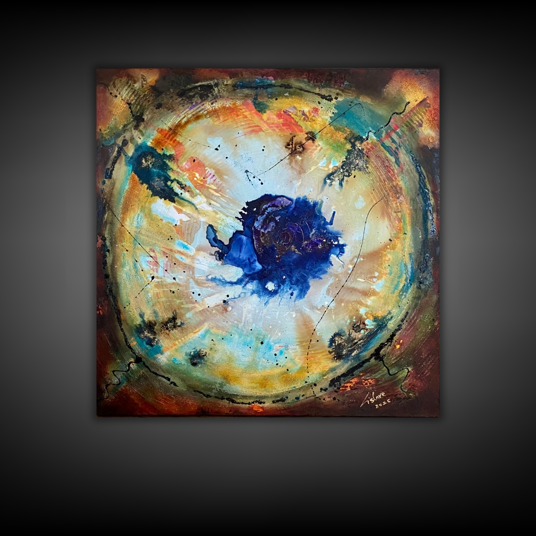 Abstraktes Gemälde Kosmisches Echo: Ein Mandala mit einem tiefblauen Zentrum, umgeben von einem leuchtenden gold-gelben Ring, symbolisiert Rückkehr zur Quelle. Von LishareArt